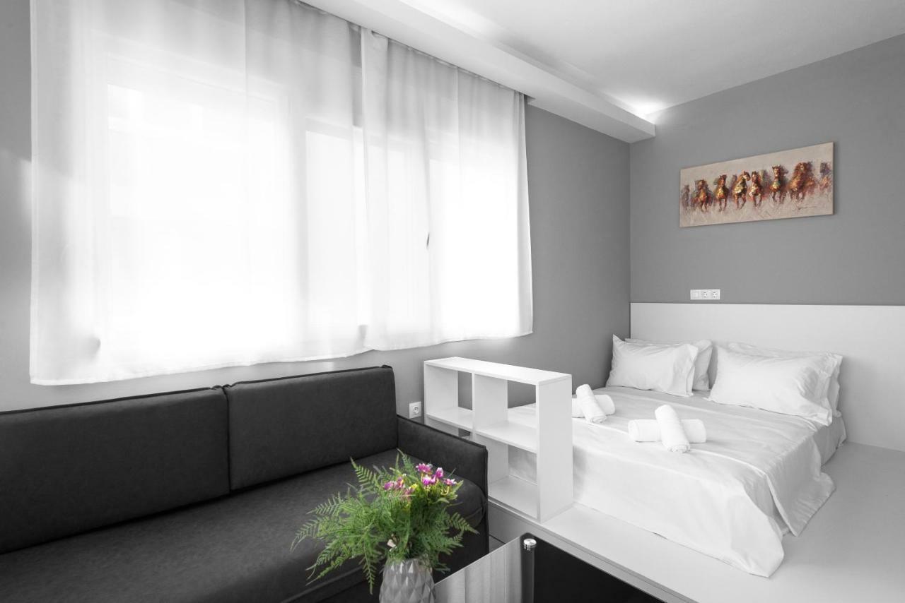 Denizen Boutique Apartments, Nilie Hospitality Mgmt Soluň Exteriér fotografie