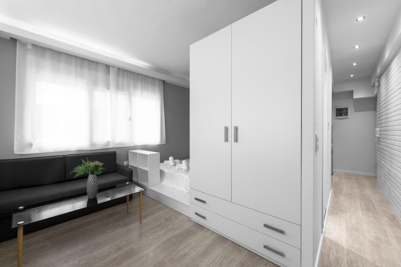 Denizen Boutique Apartments, Nilie Hospitality Mgmt Soluň Exteriér fotografie